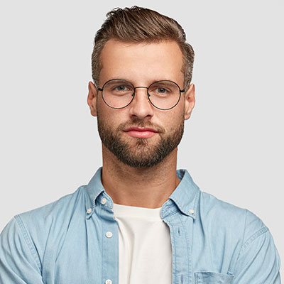 32 lakásos X. emeletes  lépcsőház.